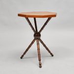 974 1114 LAMP TABLE